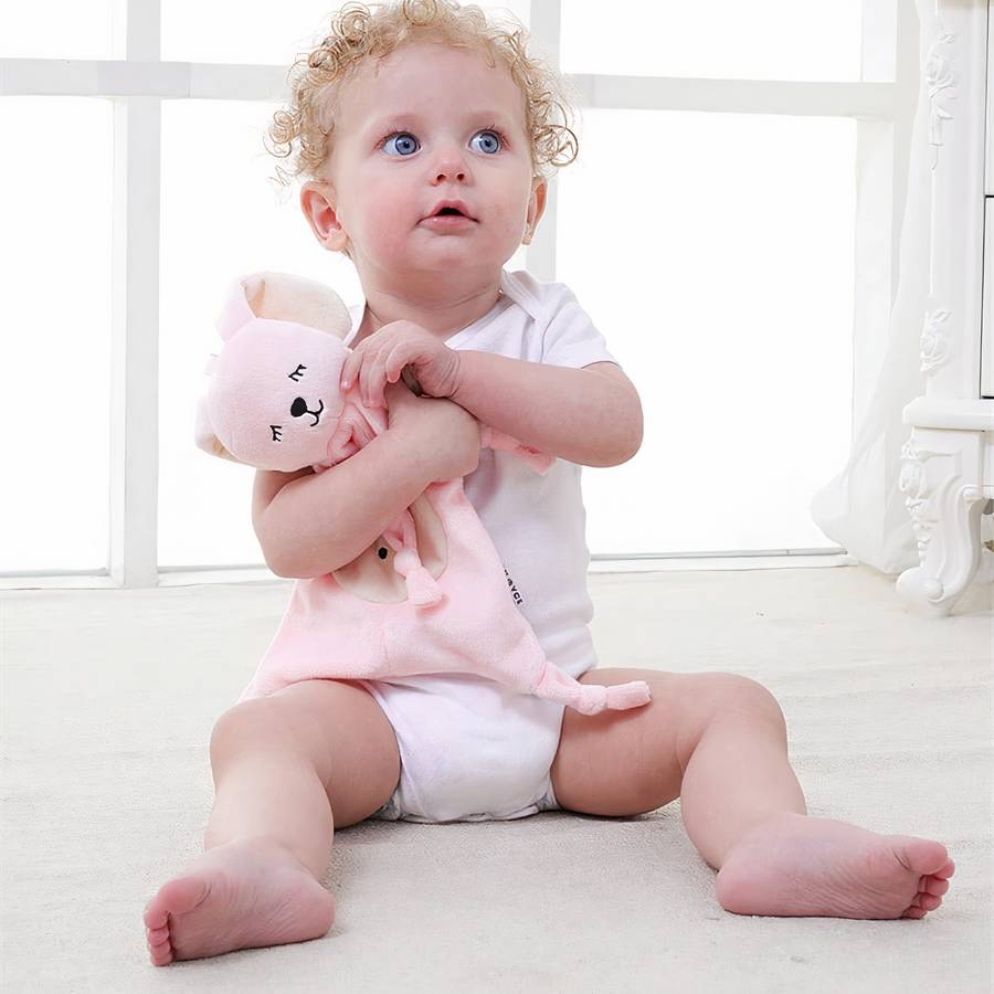 Doudou lapin rose en peluche pour bébés